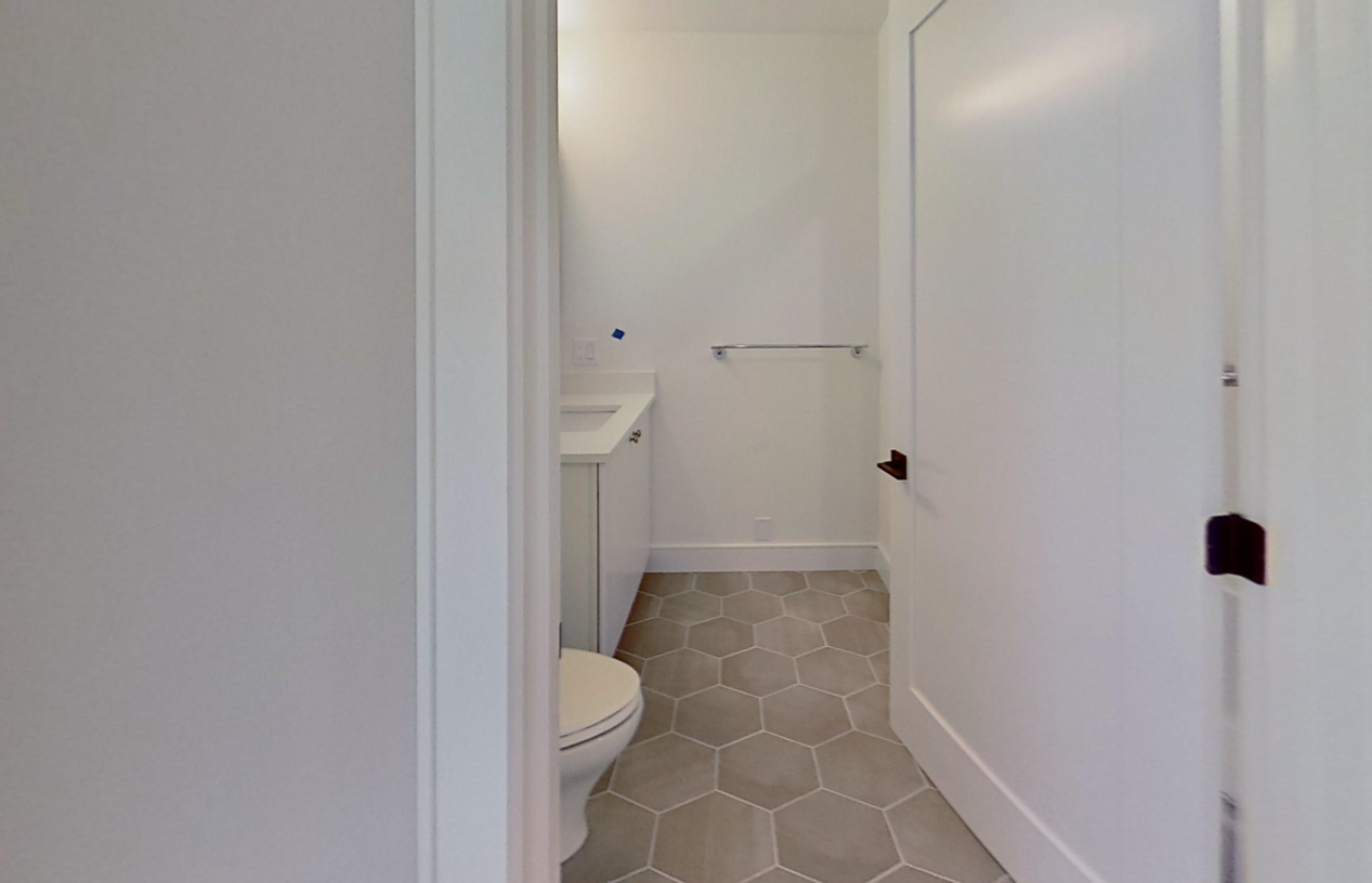 104 Warren St #5 - Photo 2 of 7