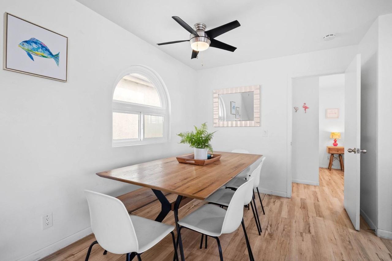 818 Rockaway Ct - Photo 4 of 11