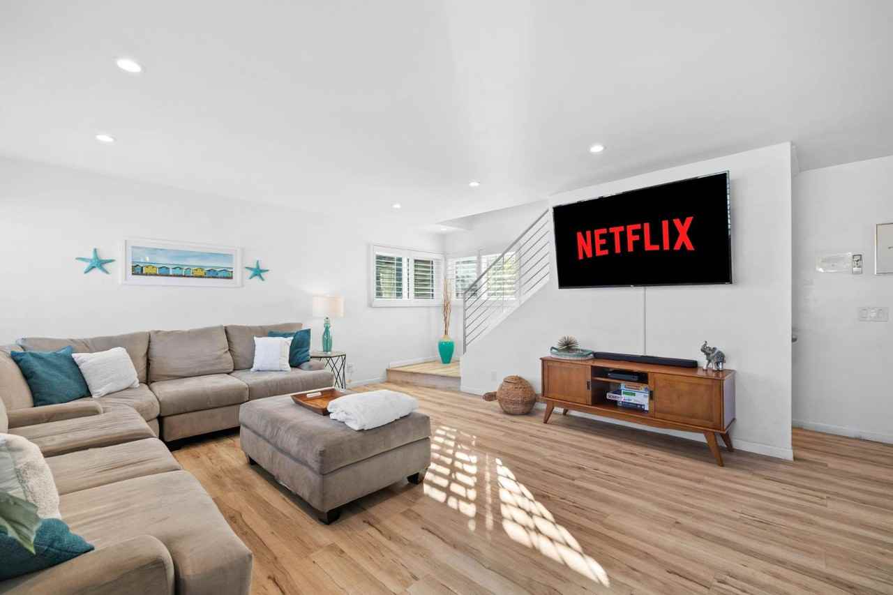 818 Rockaway Ct - Photo 5 of 11