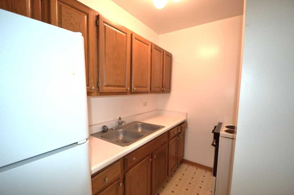4180 N Marine Dr #110 - Photo 2 of 11