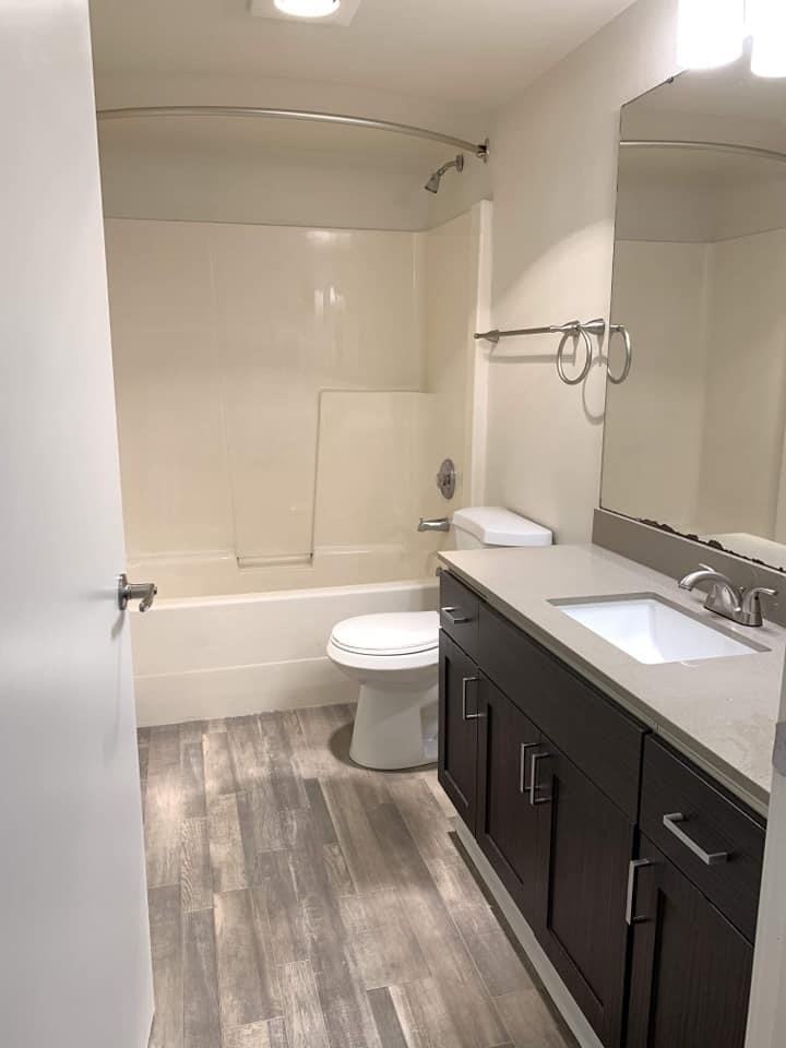 GREEN DRAKE  APARMENTS 311 West Casino Road - Photo 4 of 23