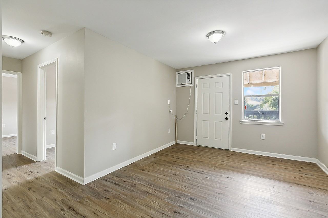 4271 West Brookstown Drive - Photo 2 of 7