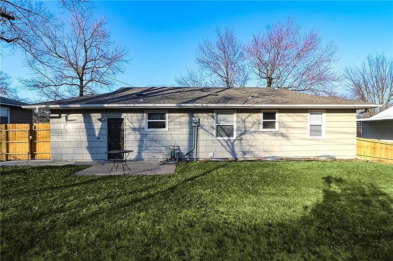 12603 E 49th St S - Photo 3 of 28