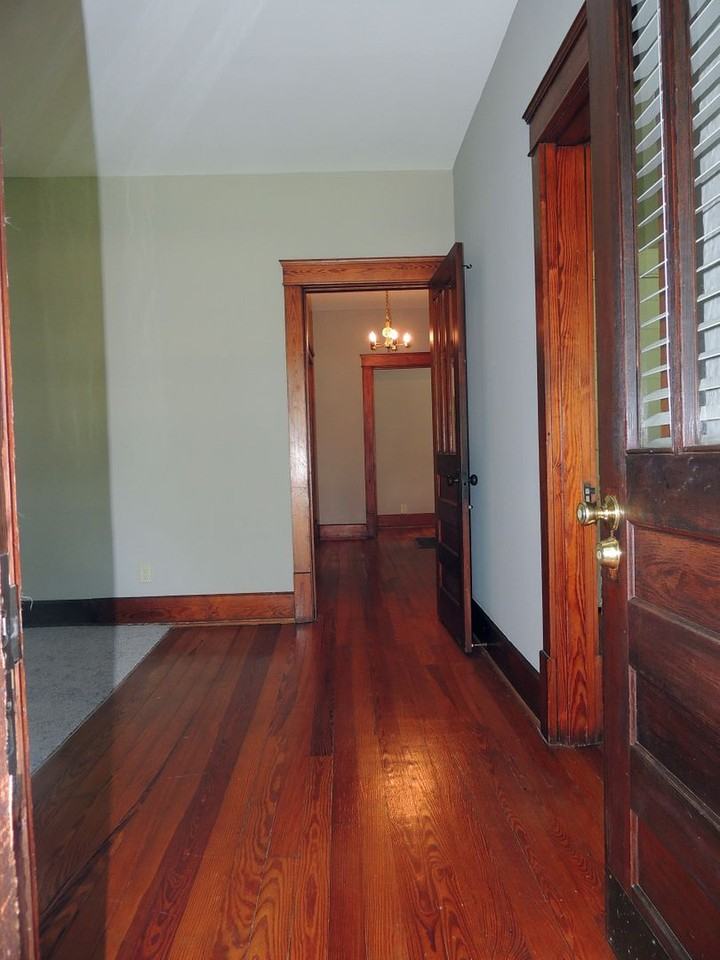 1712 Old Niles Ferry Rd - Photo 7 of 35