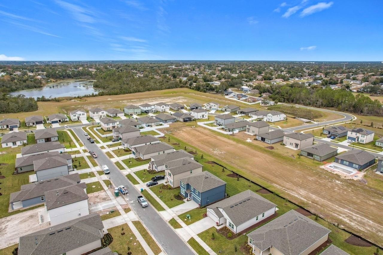 1430 Arbor Hill Dr - Photo 3 of 50