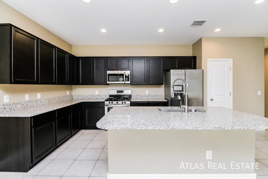 4137 W White Canyon Rd - Photo 7 of 20