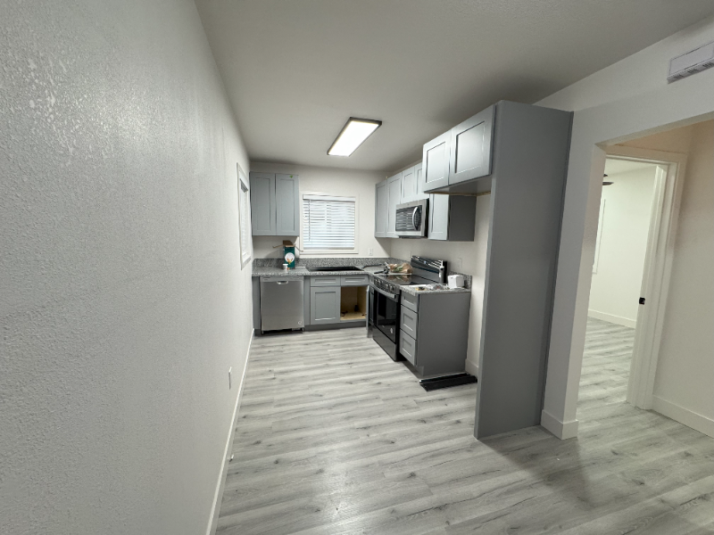 2300 Brundage Ln #C - Photo 2 of 5