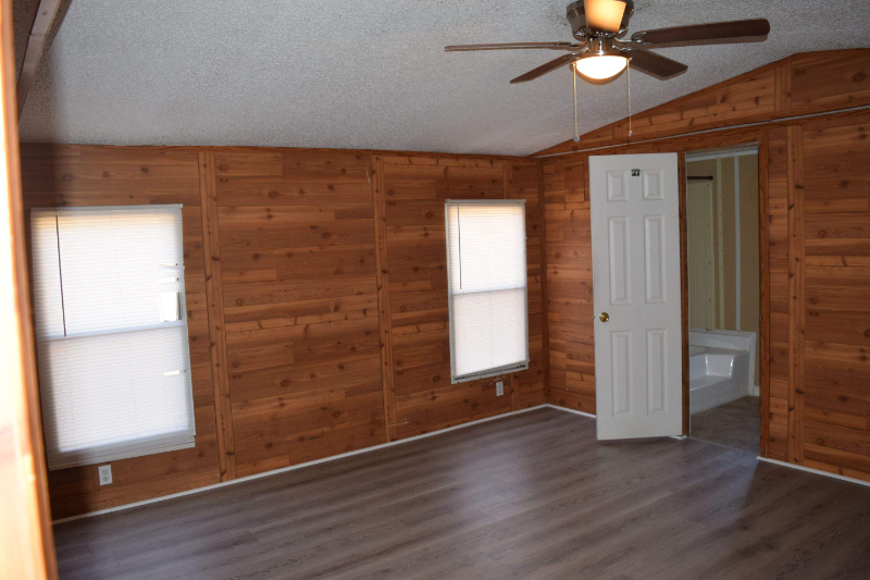 2060 Deborah Ln #8 - Photo 4 of 20