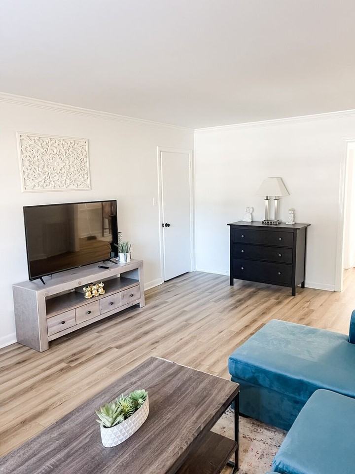 23 23 Berkley Pl - 23 Berkley #1 - Photo 3 of 21