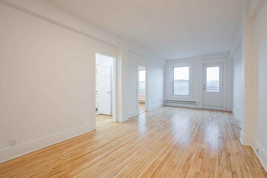 Immeuble Trinity - Photo 3 of 10