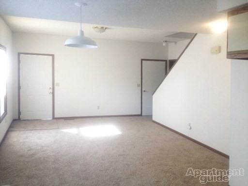 2752 S Glenview Ave - Photo 4 of 8