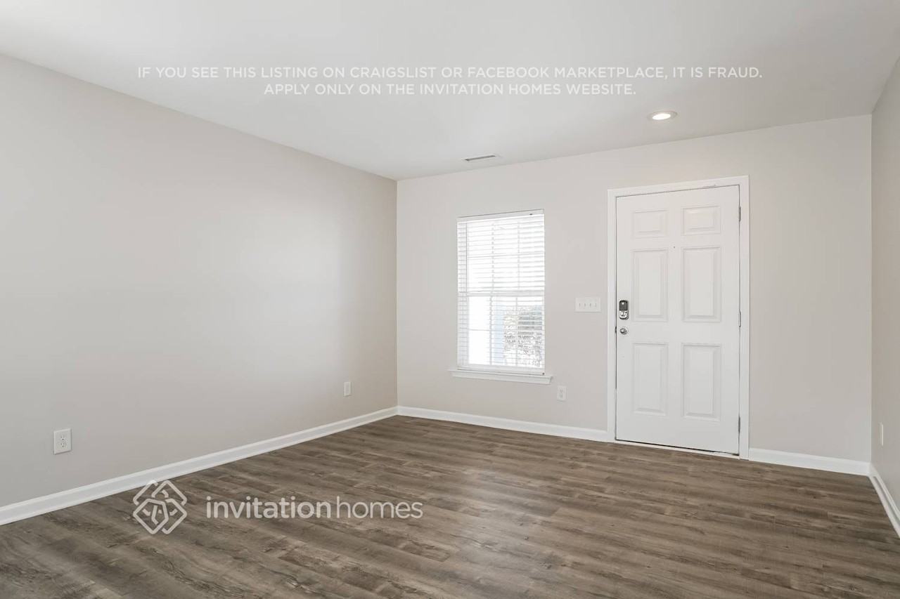 280 Steel Hopper Way - Photo 2 of 16