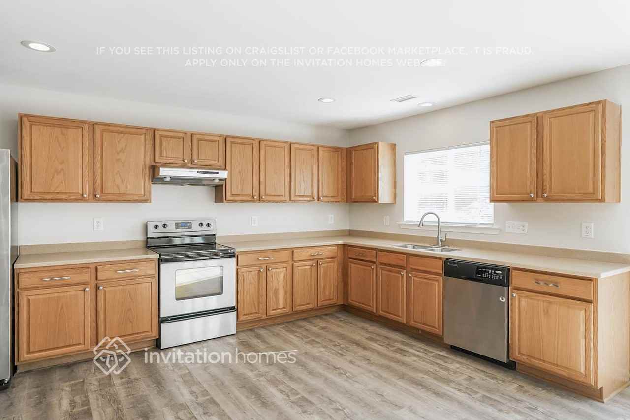 280 Steel Hopper Way - Photo 6 of 16