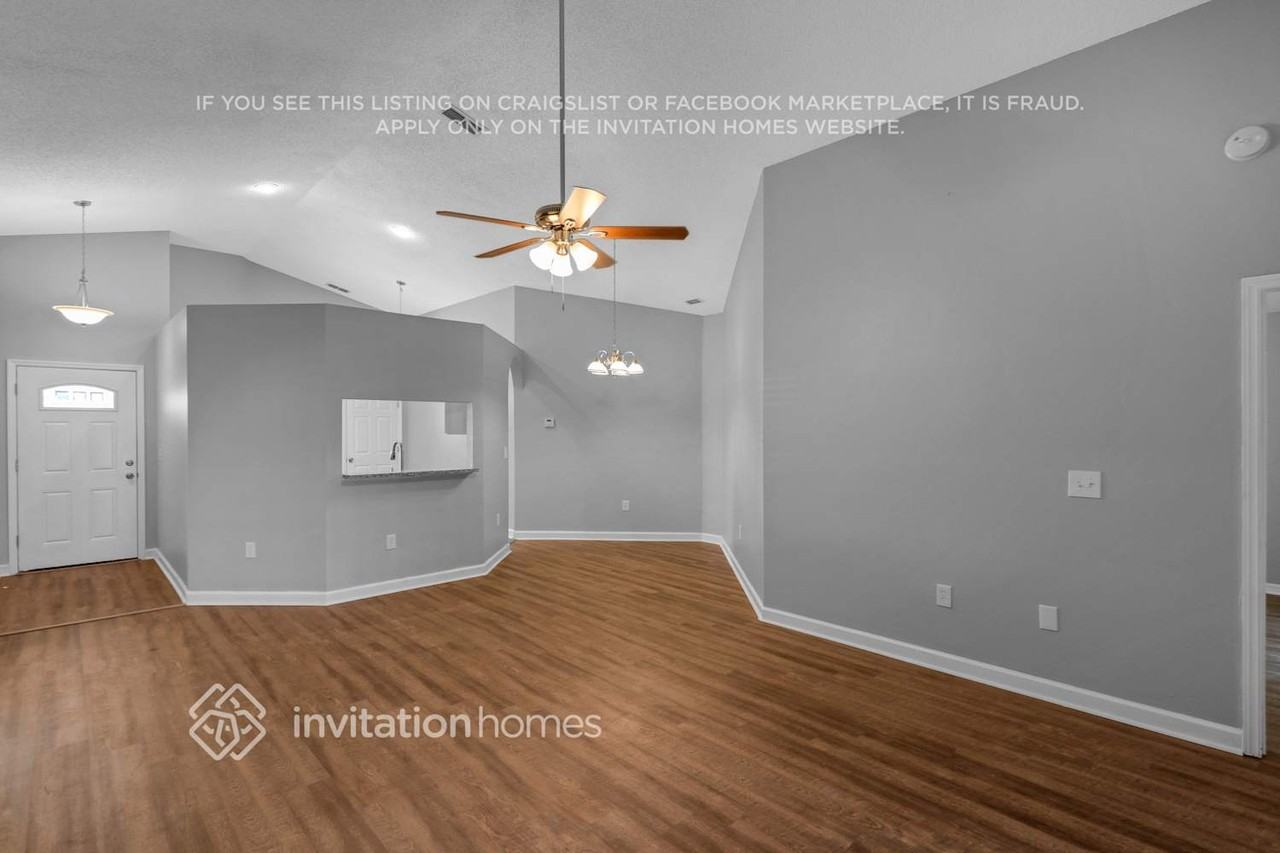 2058 Sarah Louise Dr - Photo 3 of 24