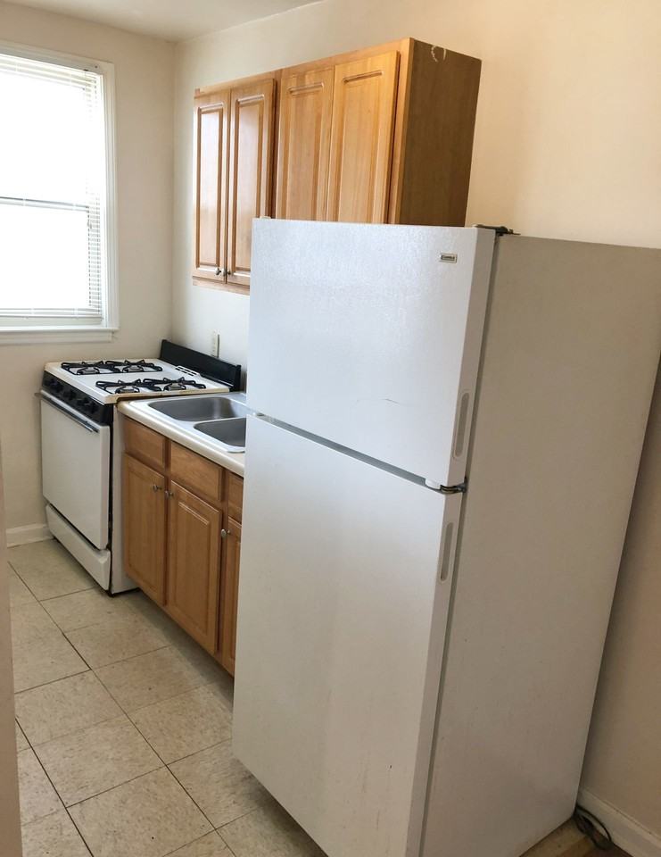 Nola Court Apartments - Photo 4 of 10