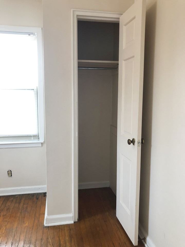 Nola Court Apartments - Photo 6 of 10