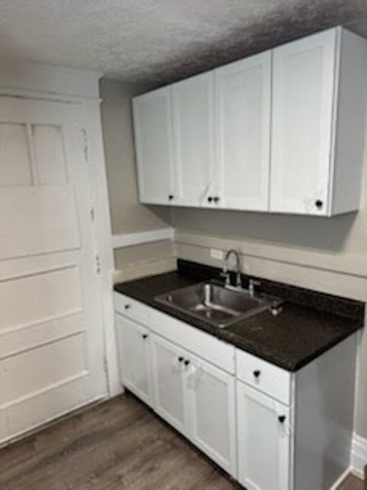 493 Dewey Ave - Photo 2 of 34