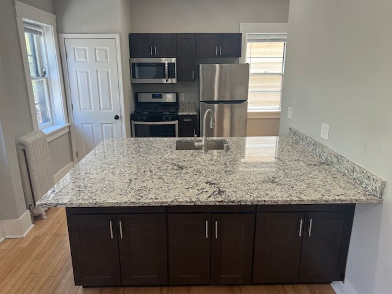 2007 E Linnwood Ave - Photo 3 of 11