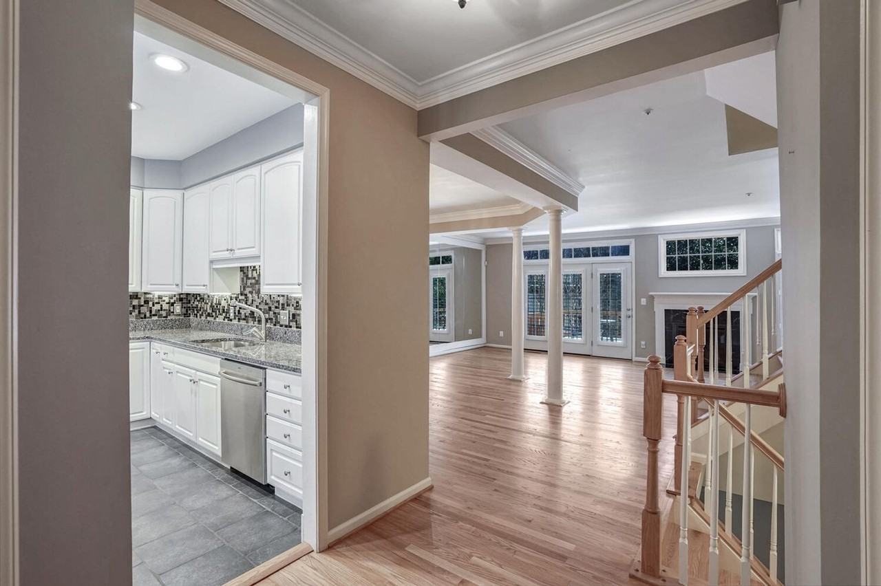 1794 Dawson St - Photo 2 of 30