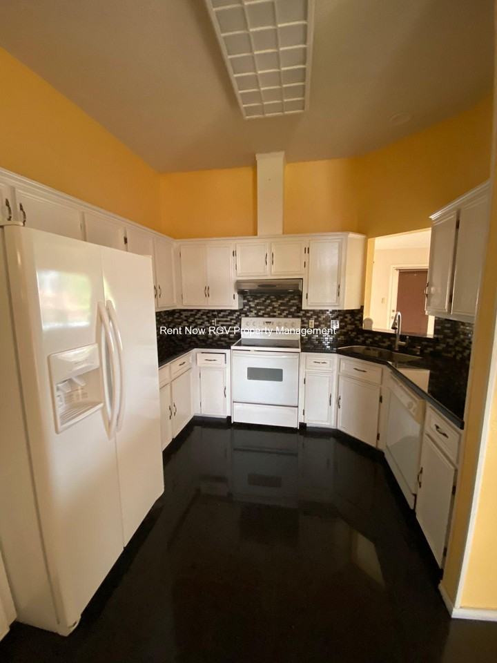 2113 E 29th St #NA - Photo 2 of 14