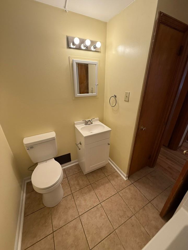 112-114 Pauline Place #112 - Photo 7 of 14