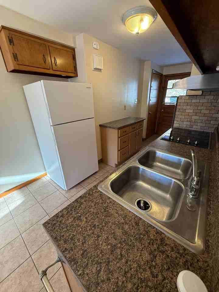 112-114 Pauline Place #112 - Photo 2 of 14