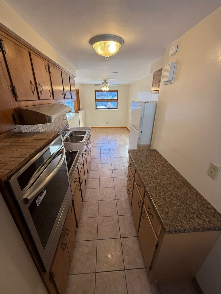 112-114 Pauline Place #112 - Photo 3 of 14