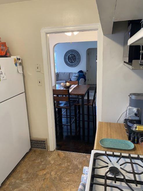 400 Kenilworth Rd #NA - Photo 6 of 19