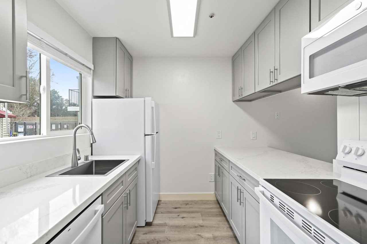 Stony Creek Apartments - Photo 5 of 37