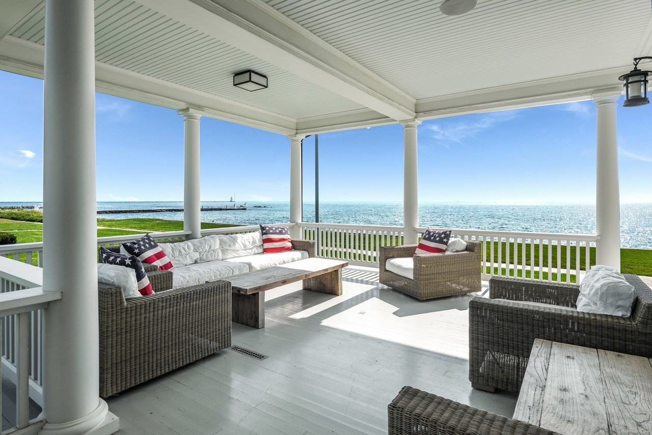 7 Pettipaug Avenue - Photo 5 of 37