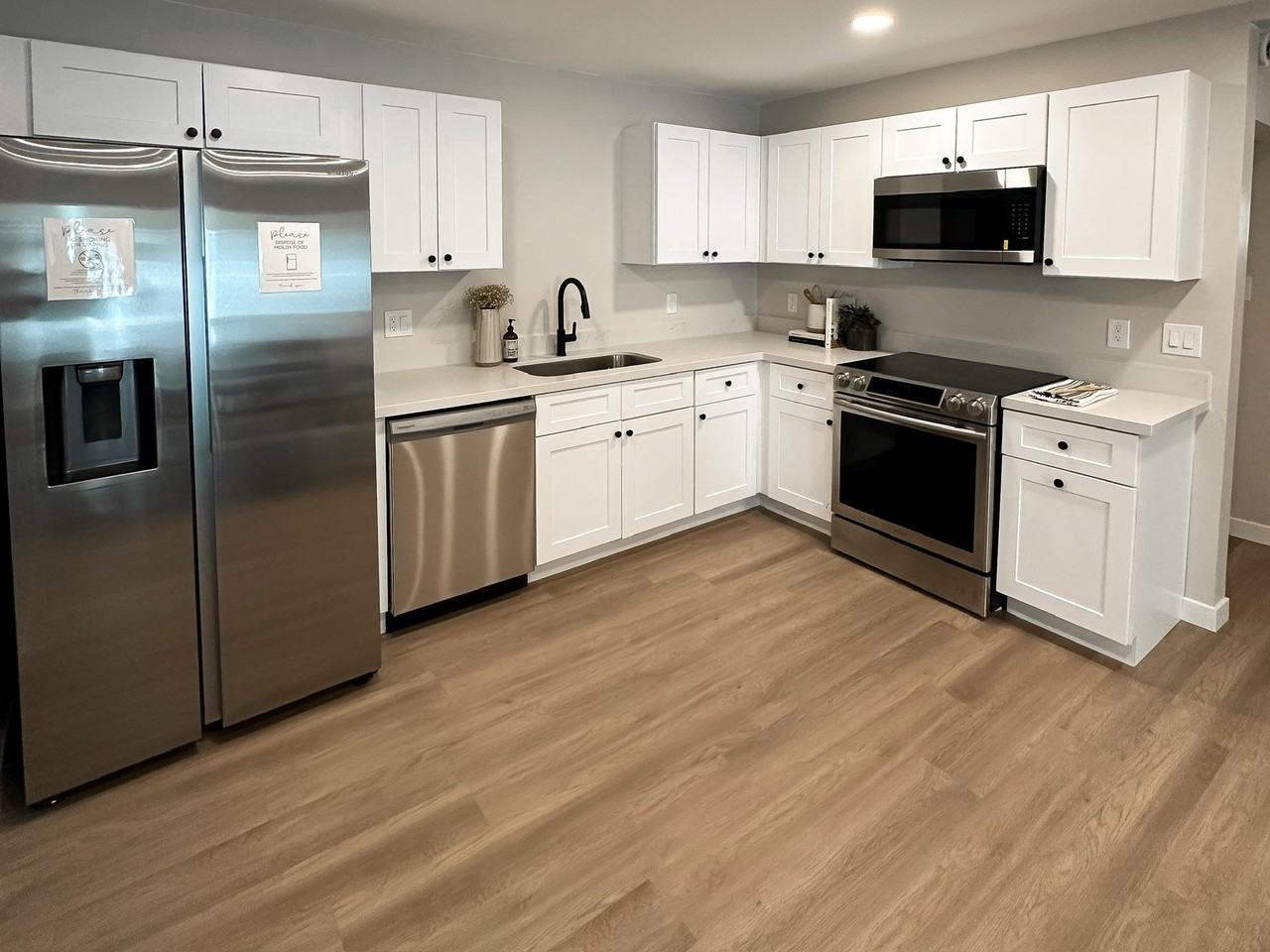 E Orange St - Photo 2 of 11