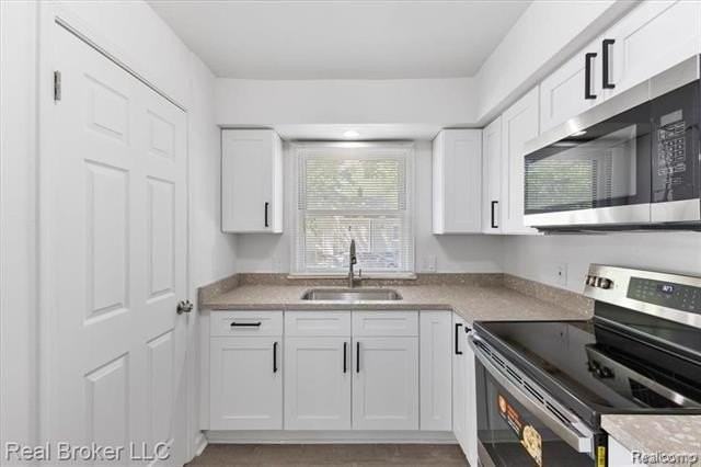 19974 Ferguson St - Photo 3 of 16