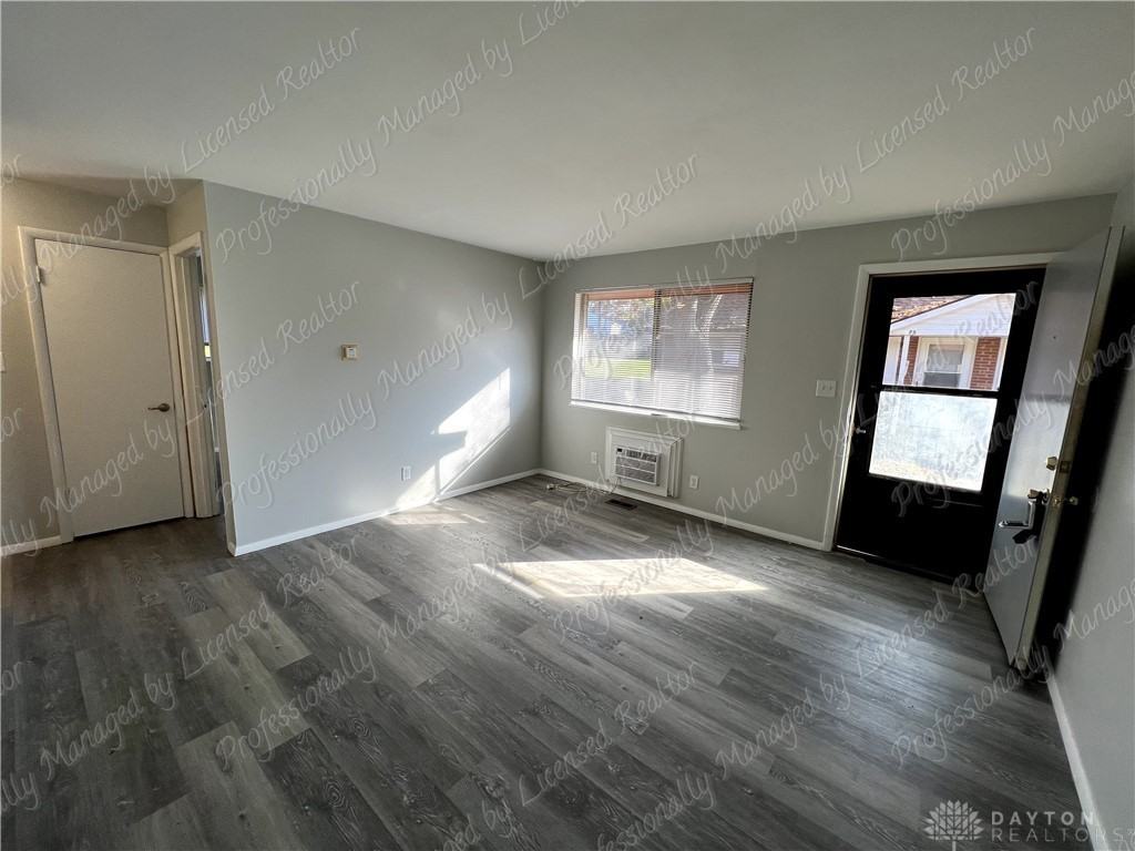 5561 Misty Ln - Photo 6 of 16