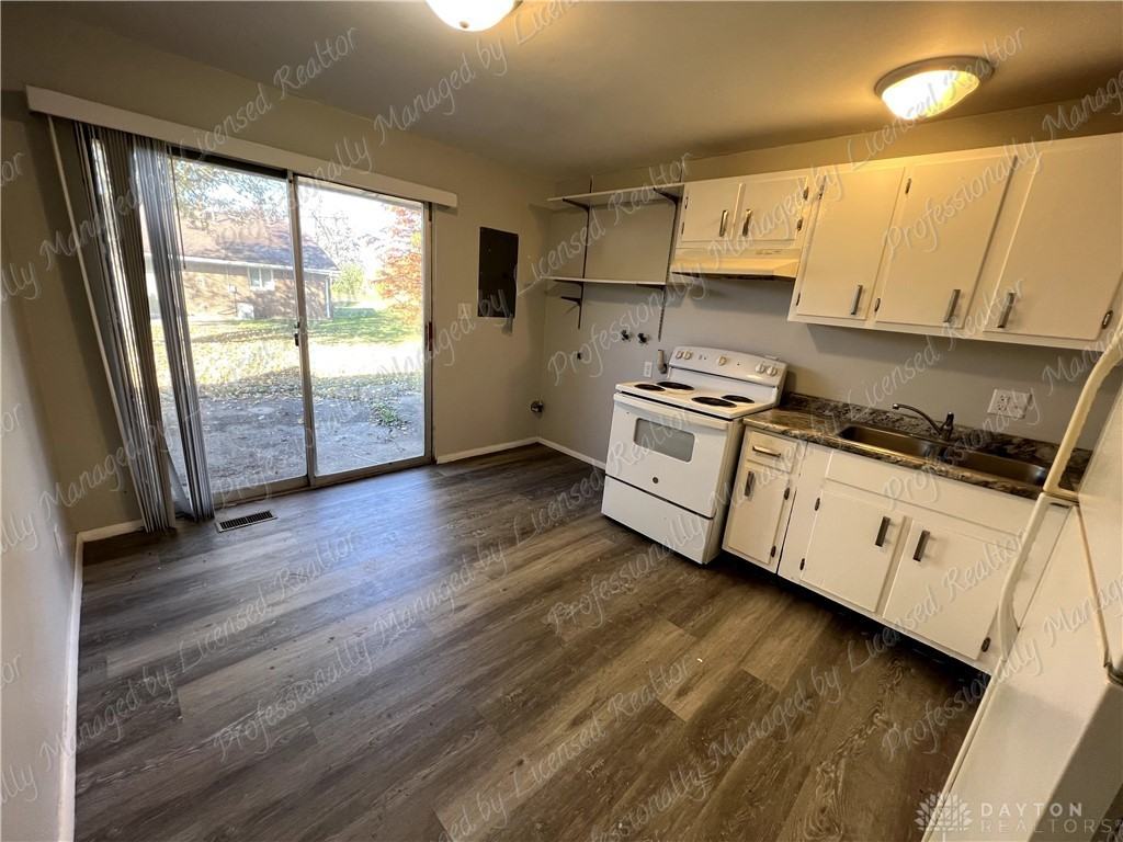 5561 Misty Ln - Photo 7 of 16