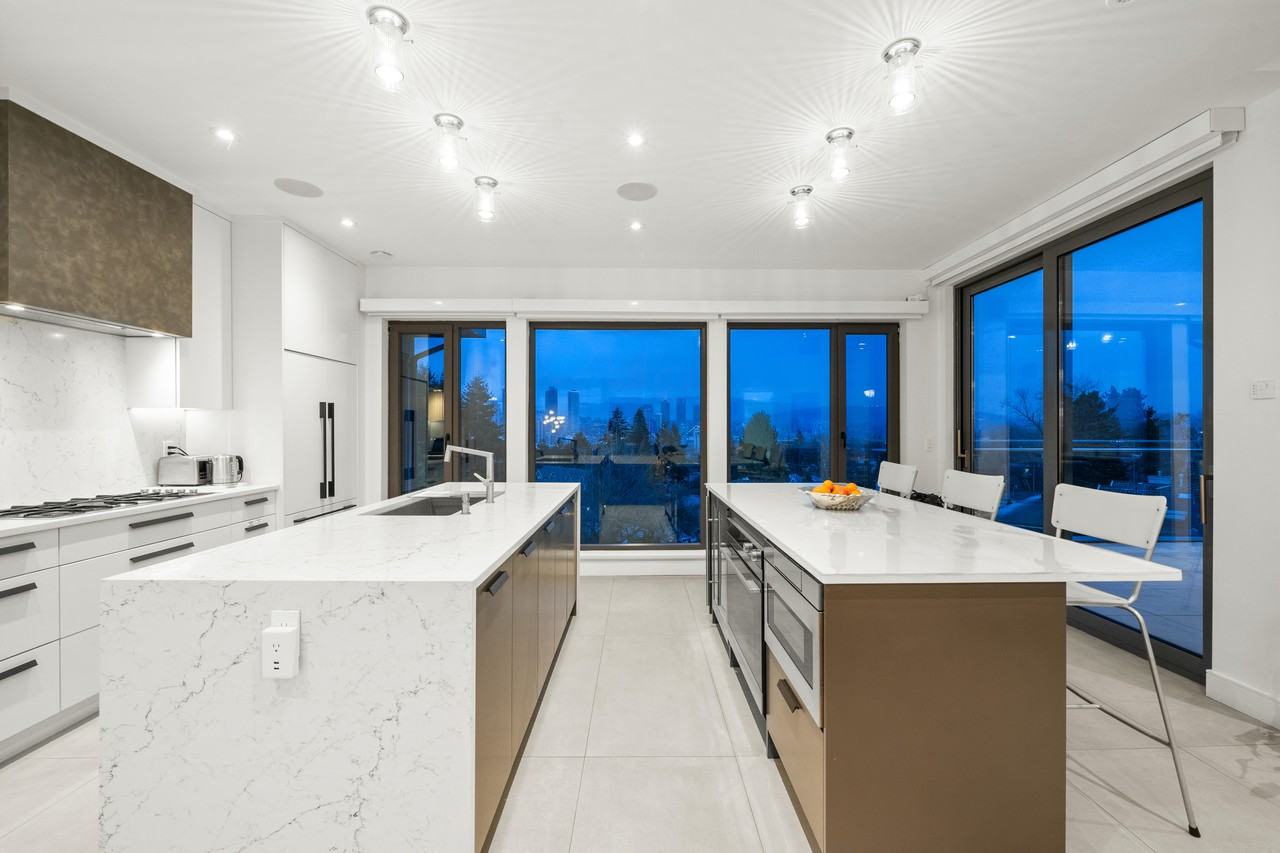 4007 Nithsdale Street - Photo 5 of 26