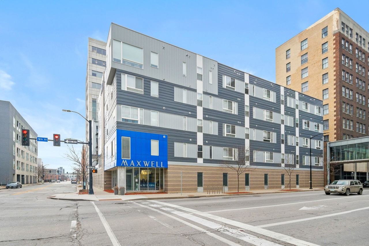 The Maxwell Downtown Des Moines - Photo 2 of 50