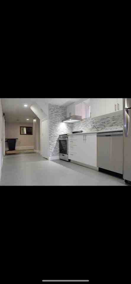 52 Sammon Ave - Photo 2 of 12