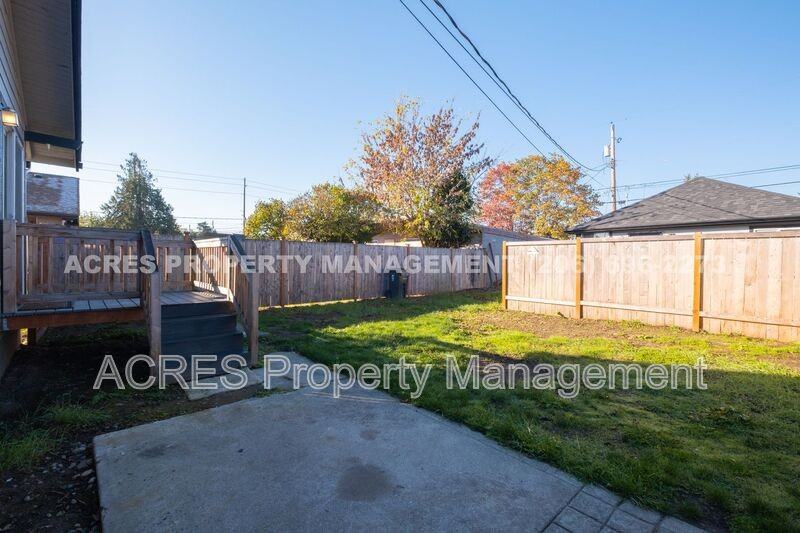 3620 S D St - Photo 5 of 26