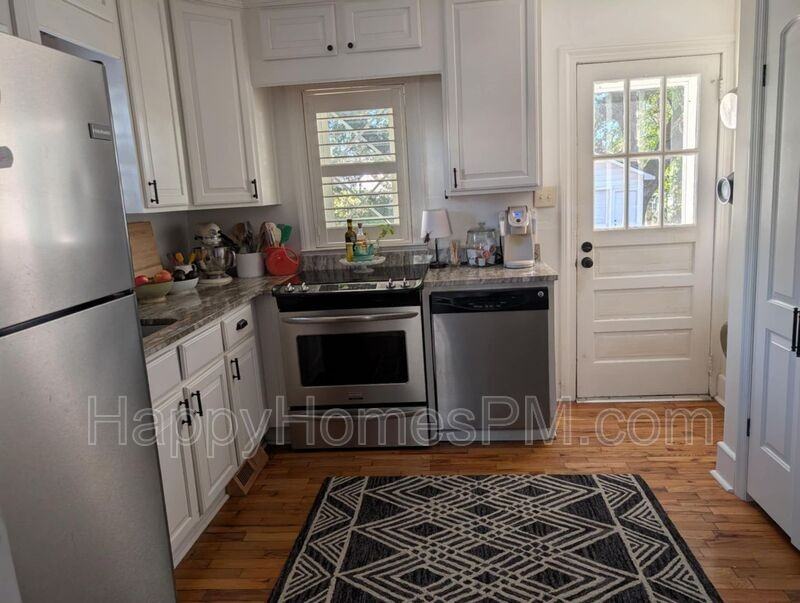 4494 Durant Ave - Photo 7 of 48