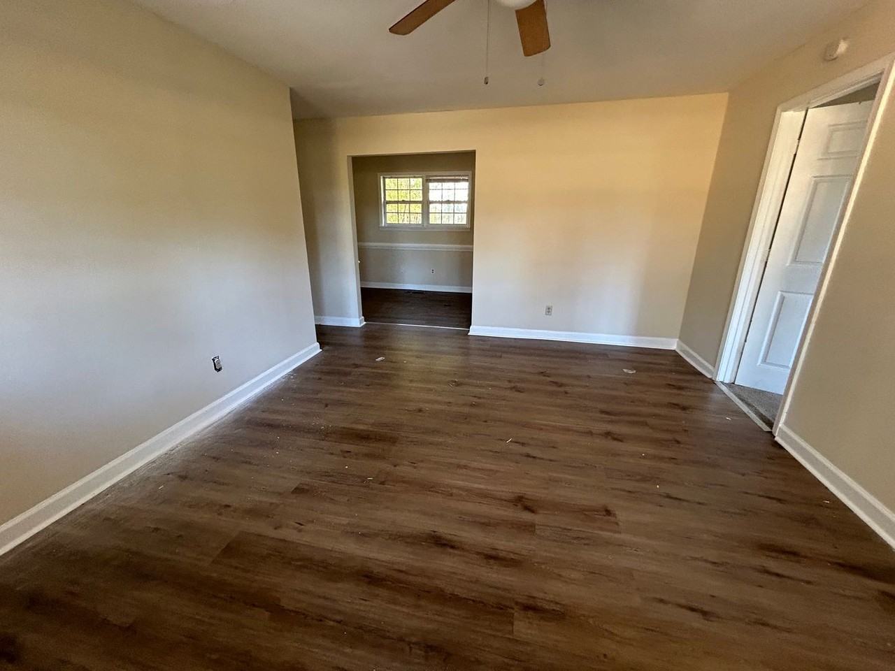 141 Brown School Dr - Photo 3 of 13