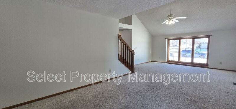 3104 Walnut Run - Photo 6 of 35