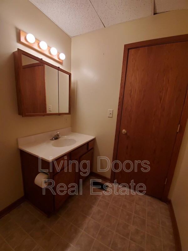 15 Jackson Ave #3 - Photo 7 of 10