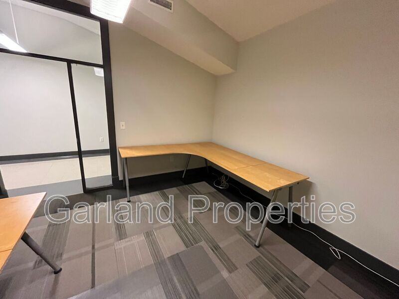 416 Campbell Ave Sw - Photo 3 of 9