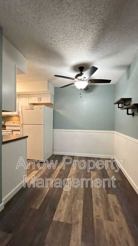 3405 Holdrege St #307 - Photo 4 of 16
