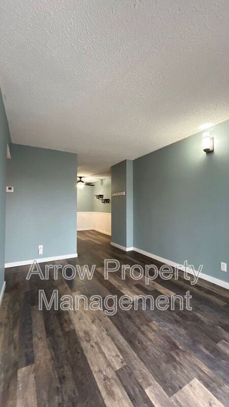 3405 Holdrege St #307 - Photo 7 of 16