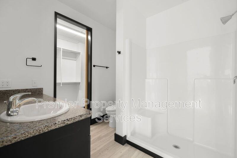 2310 1st Ave N #302 - Photo 5 of 30