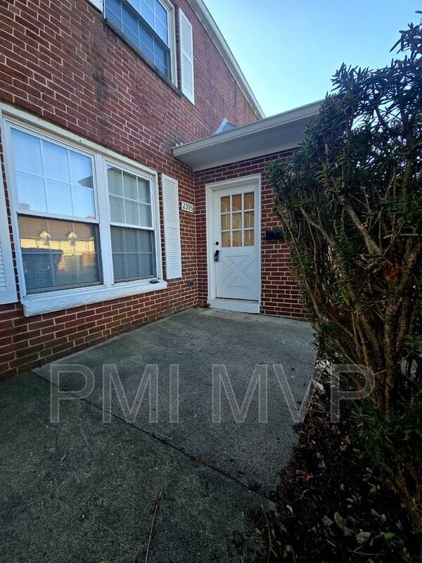 2395 Dover Rd - Photo 3 of 21