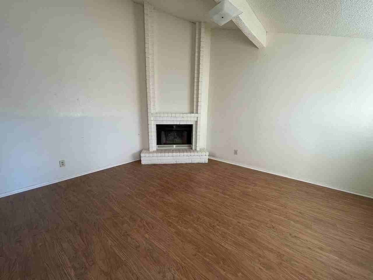 11391 Lake Loy Dr - Photo 3 of 10