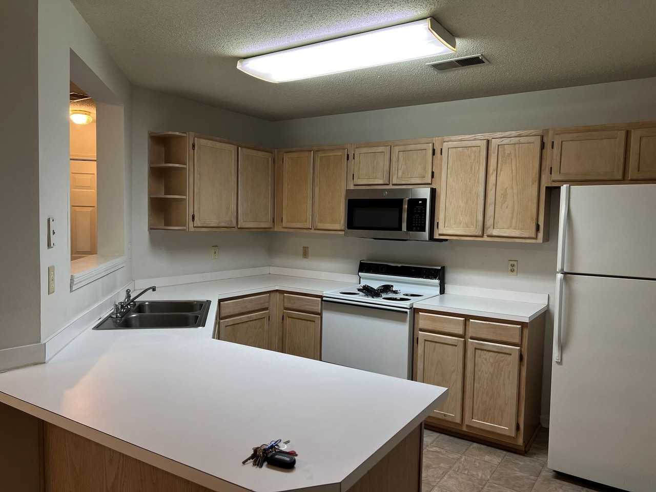 211 Rock Knoll Dr - Photo 4 of 13