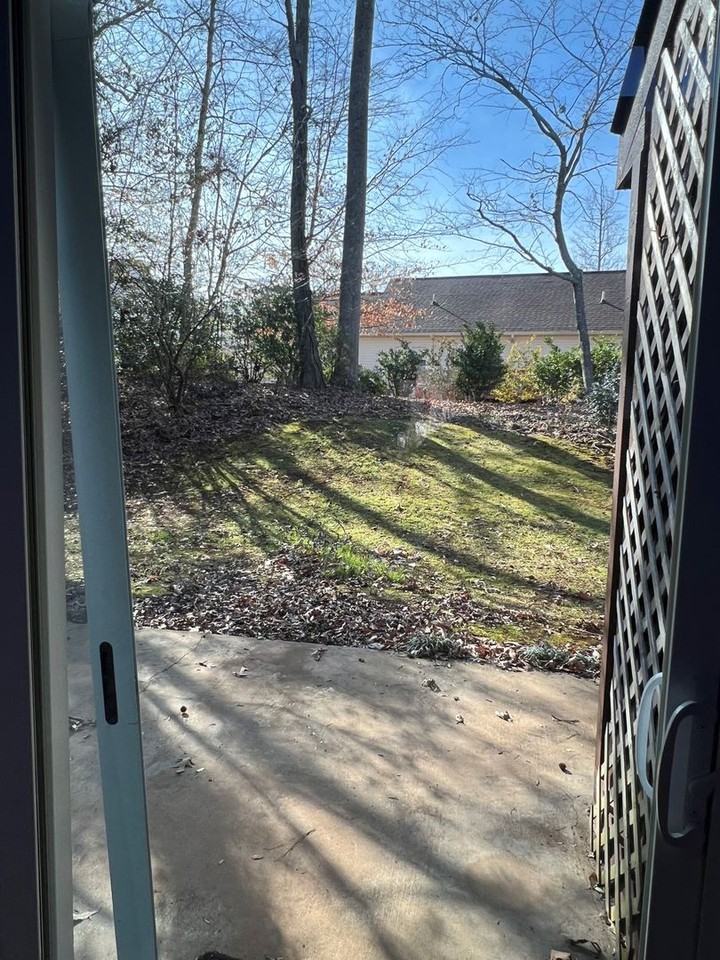 211 Rock Knoll Dr - Photo 7 of 13